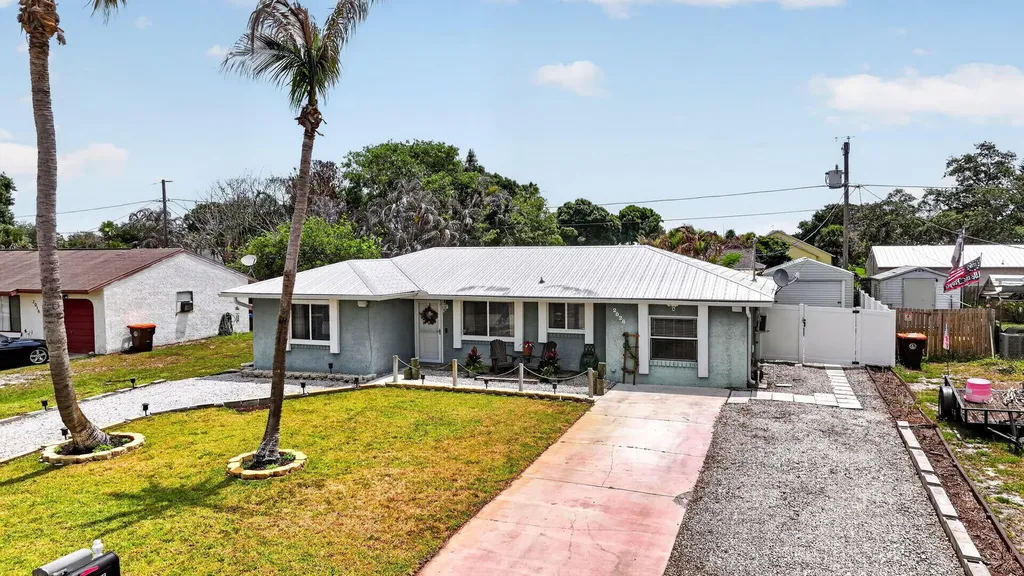 2026 7th Court SW Vero Beach FL 32962