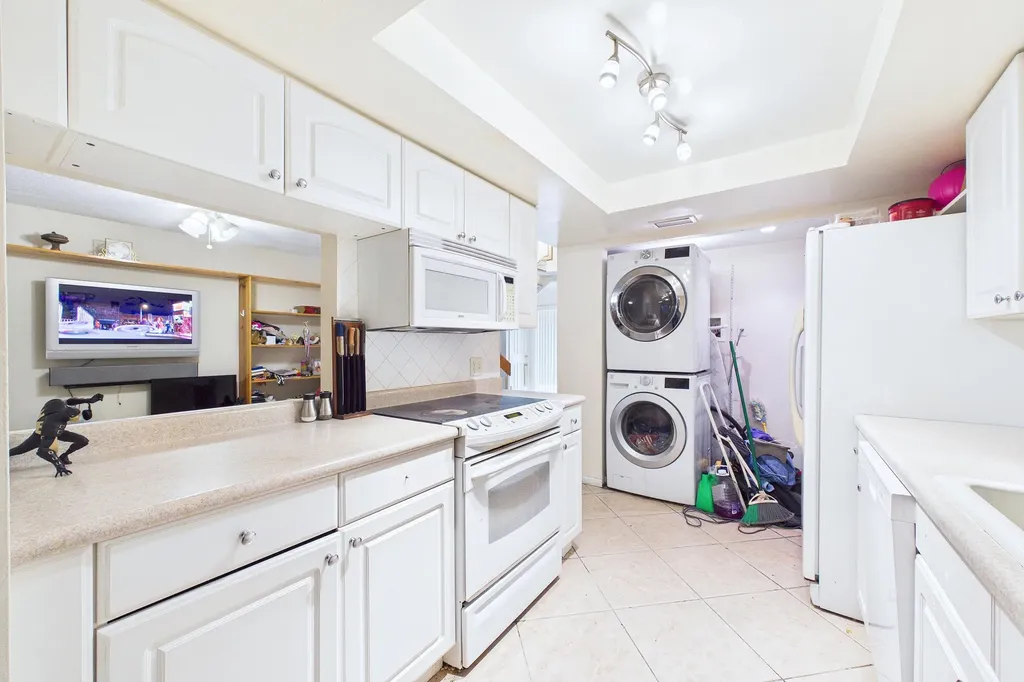 9905 W Atlantic Boulevard Coral Springs FL 33071