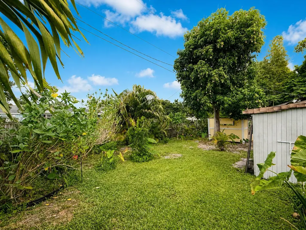 429 Greenbriar Drive West Palm Beach FL 33403