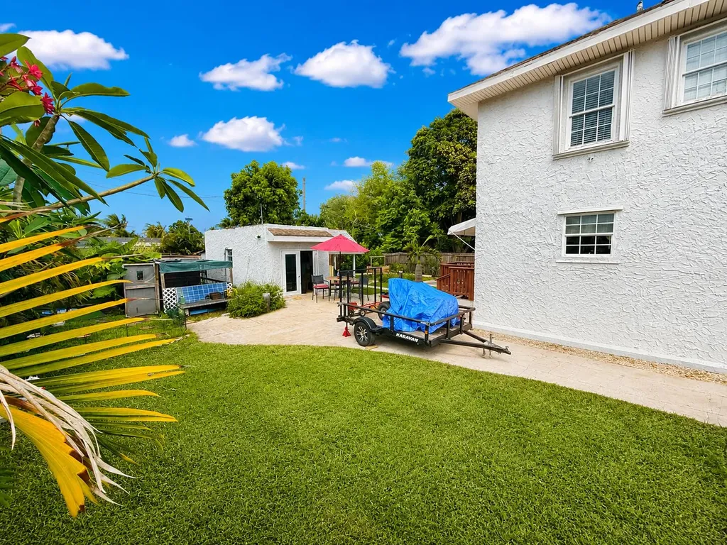 429 Greenbriar Drive West Palm Beach FL 33403