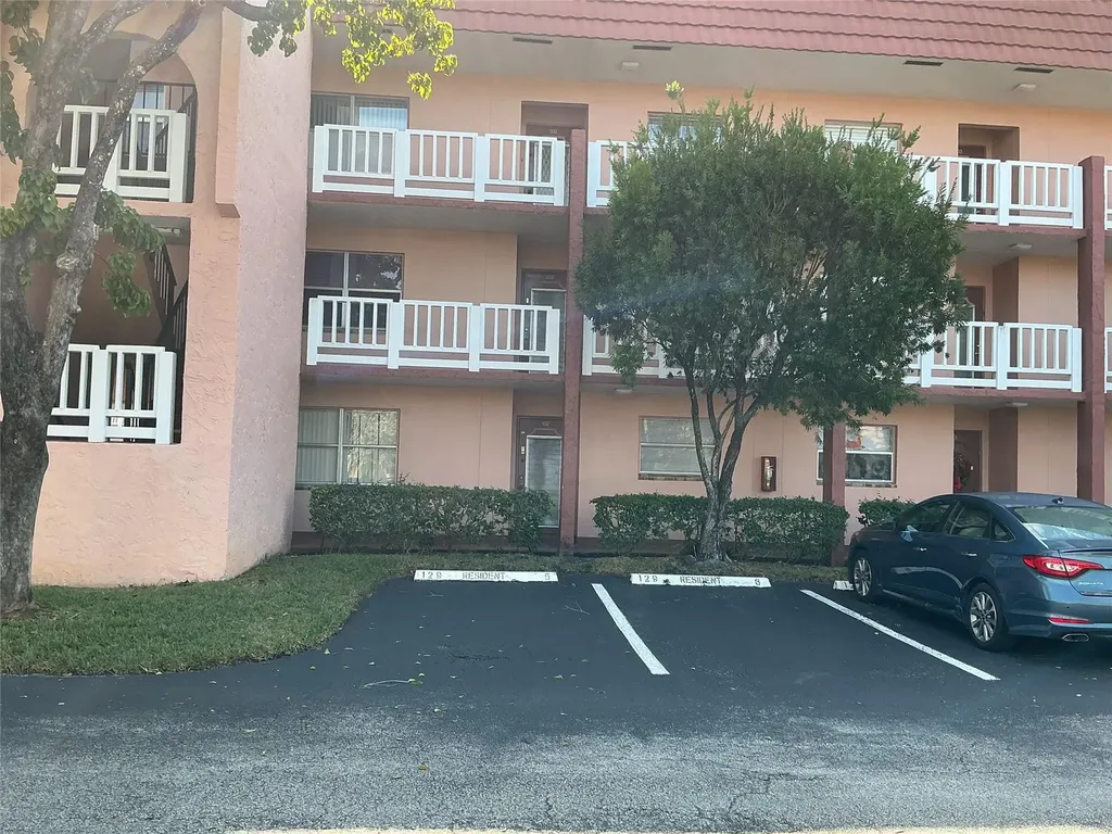 9481 Sunrise Lakes Boulevard Sunrise FL 33322