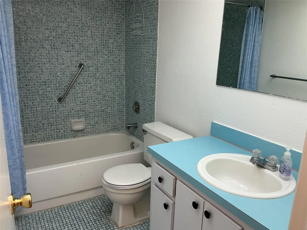 9481 Sunrise Lakes Boulevard Sunrise FL 33322