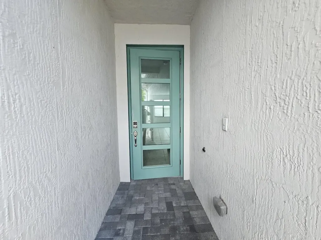 8641 Antarus Drive Lake Worth FL 33467