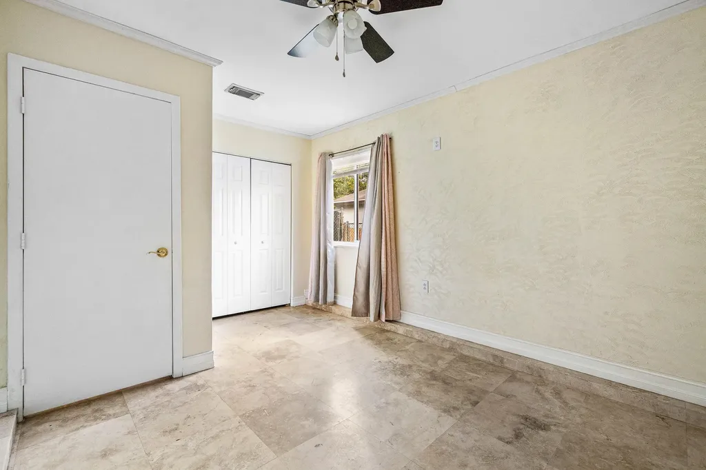 8411 Garden Gate Place Boca Raton FL 33433