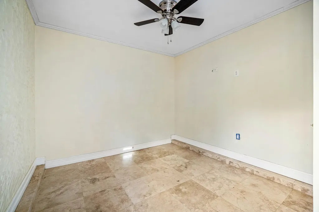 8411 Garden Gate Place Boca Raton FL 33433