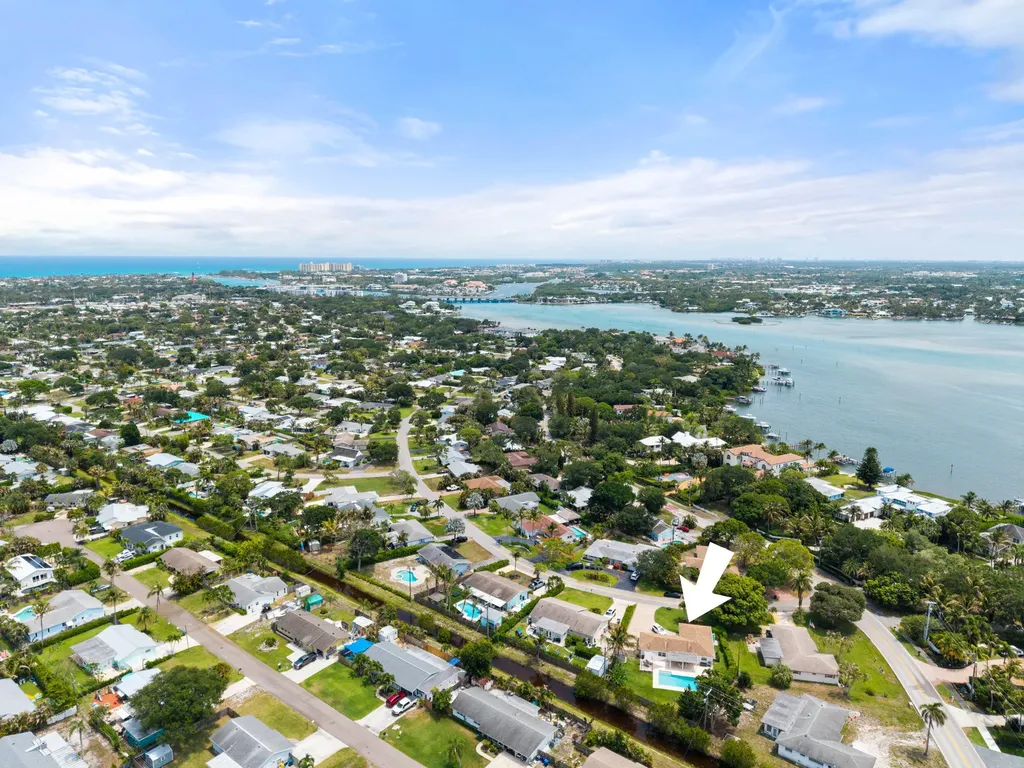 303 W Norfolk Road Jupiter FL 33469