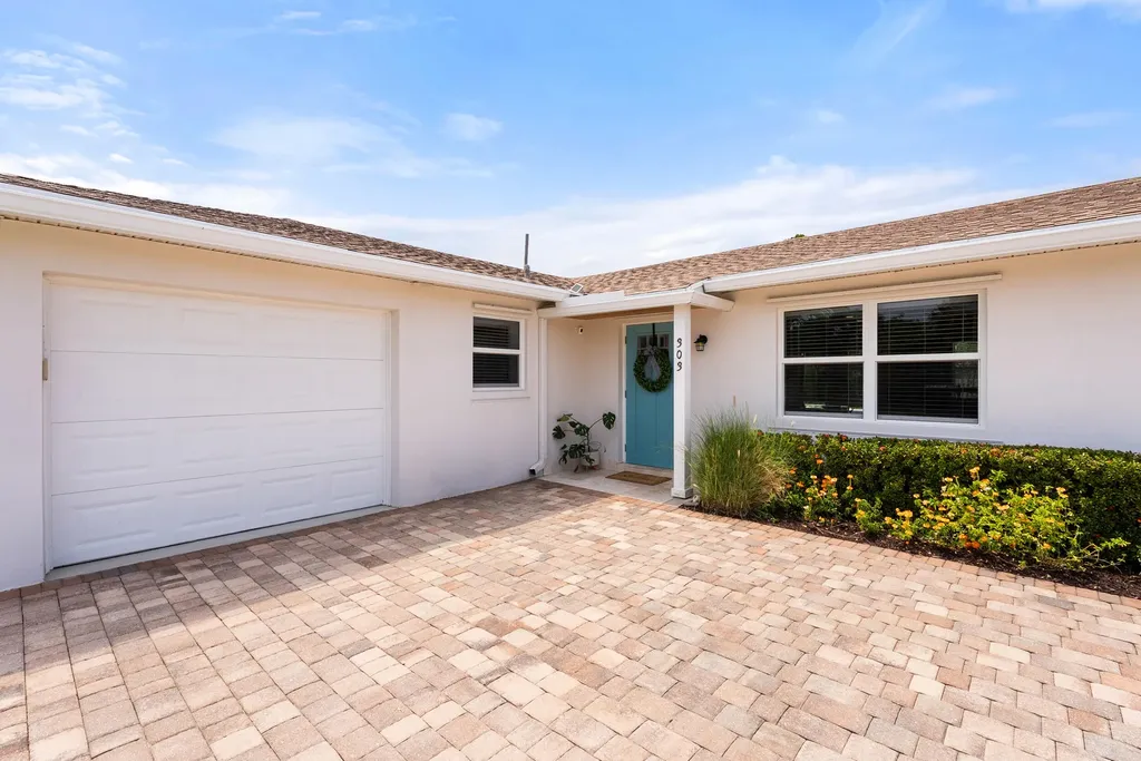 303 W Norfolk Road Jupiter FL 33469