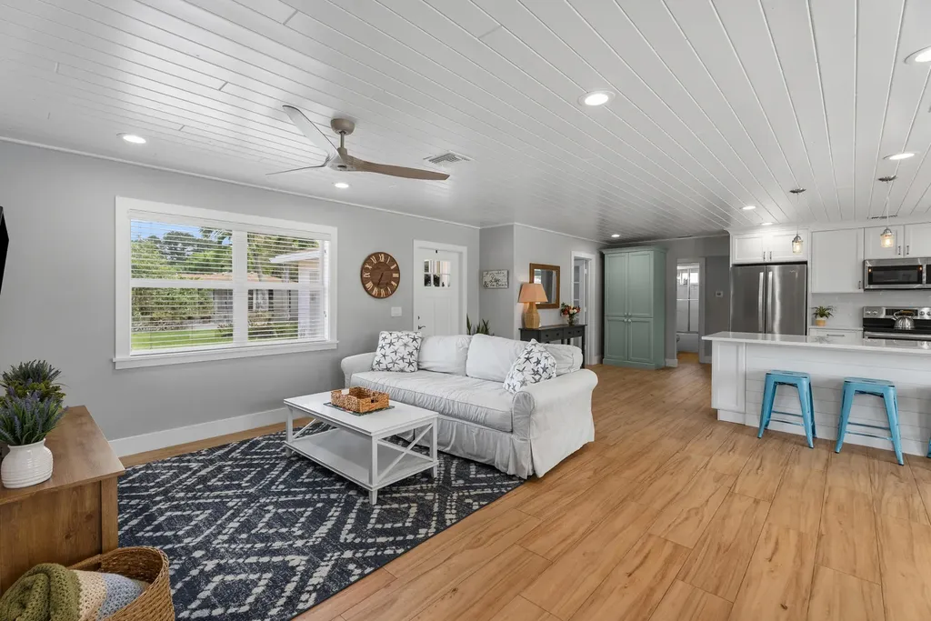303 W Norfolk Road Jupiter FL 33469