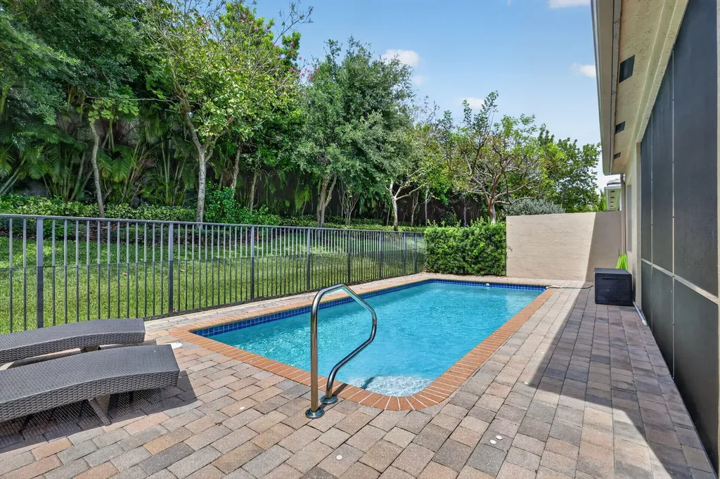 8299 Arabian Range Road Boynton Beach FL 33473