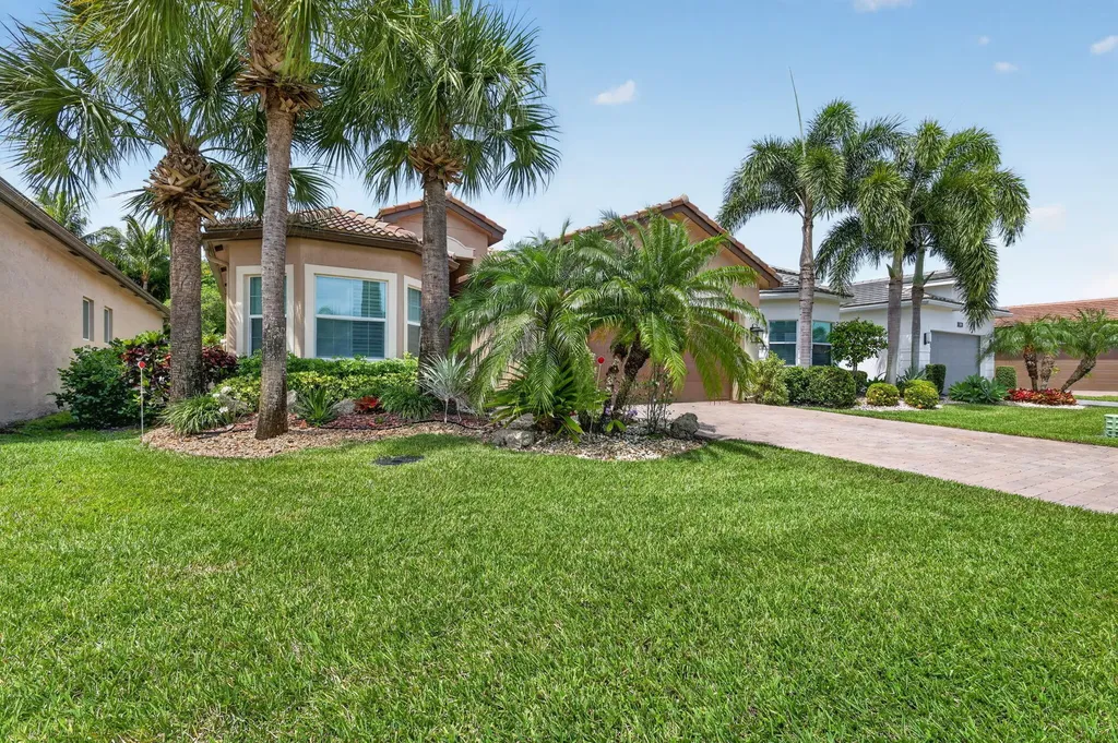 8299 Arabian Range Road Boynton Beach FL 33473