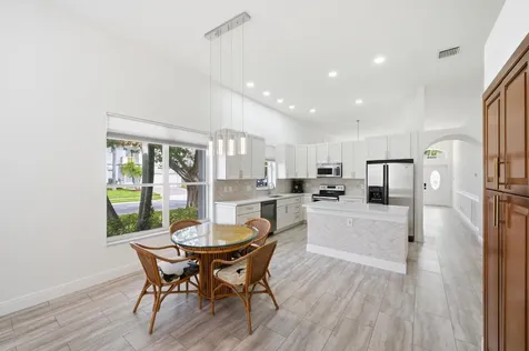 8534 Vía D Oro Boca Raton FL 33433
