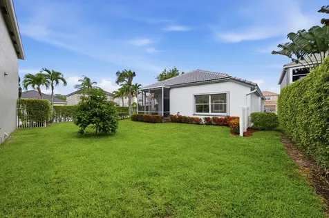 8534 Vía D Oro Boca Raton FL 33433