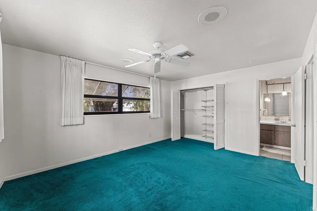 2118 W Palma Circle West Palm Beach FL 33415