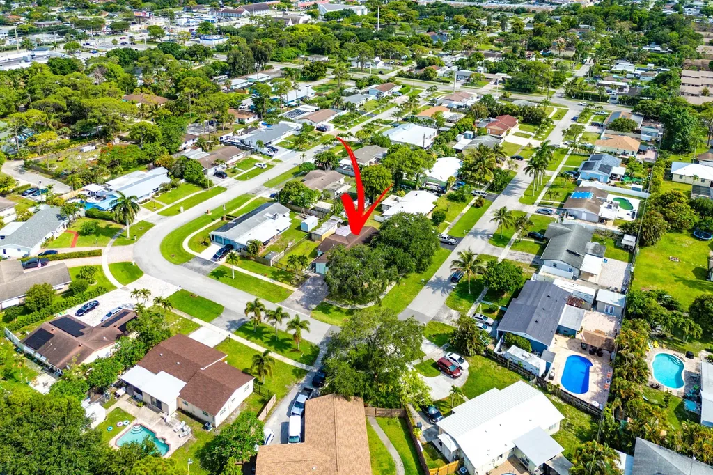 2118 W Palma Circle West Palm Beach FL 33415