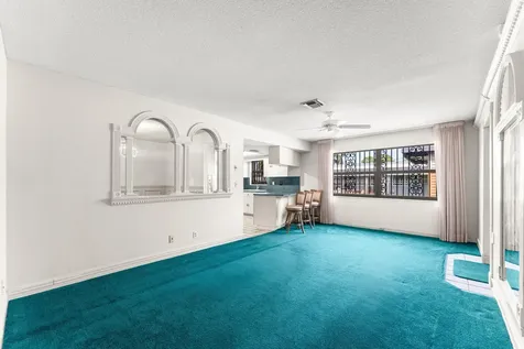 2118 W Palma Circle West Palm Beach FL 33415
