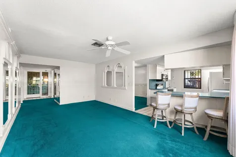 2118 W Palma Circle West Palm Beach FL 33415