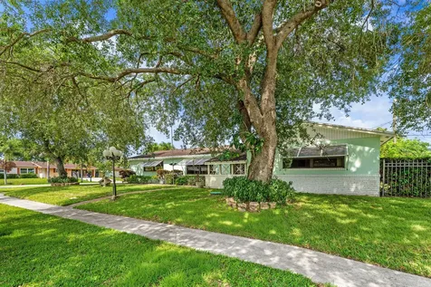 2118 W Palma Circle West Palm Beach FL 33415