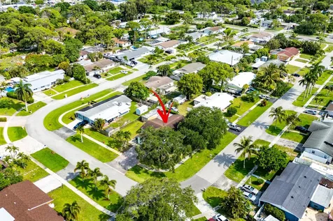2118 W Palma Circle West Palm Beach FL 33415