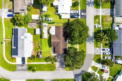 2118 W Palma Circle West Palm Beach FL 33415