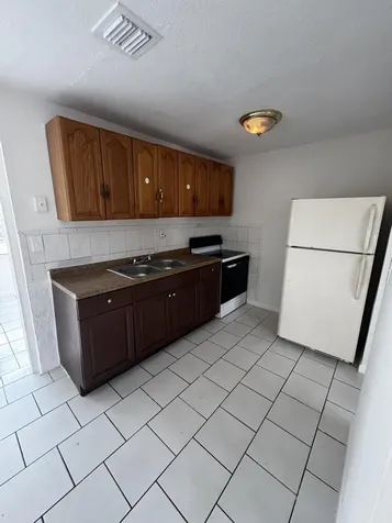 1820 NW 35th Avenue Lauderhill FL 33311