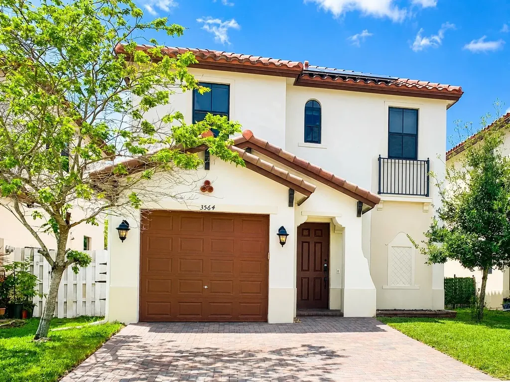 3564 SW 92nd Avenue Pembroke Pines FL 33025