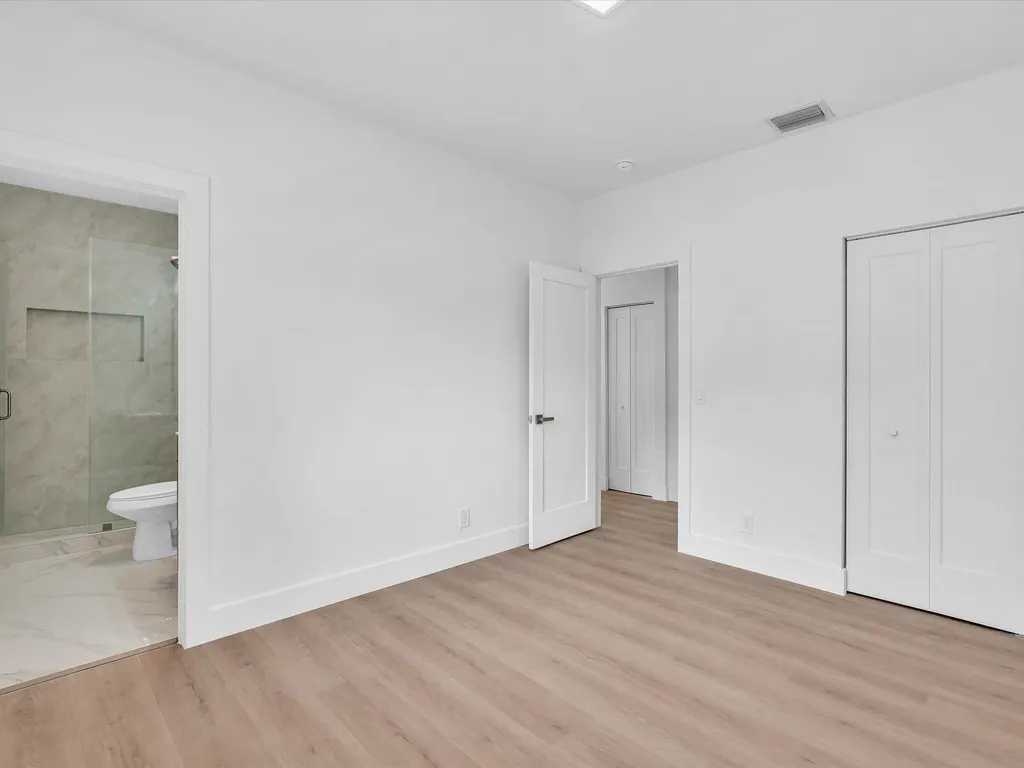 2410 NW 43rd Street Miami FL 33142