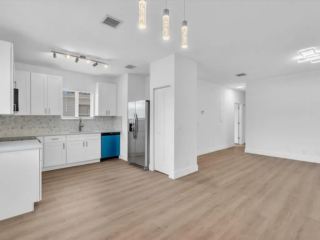 2410 NW 43rd Street Miami FL 33142