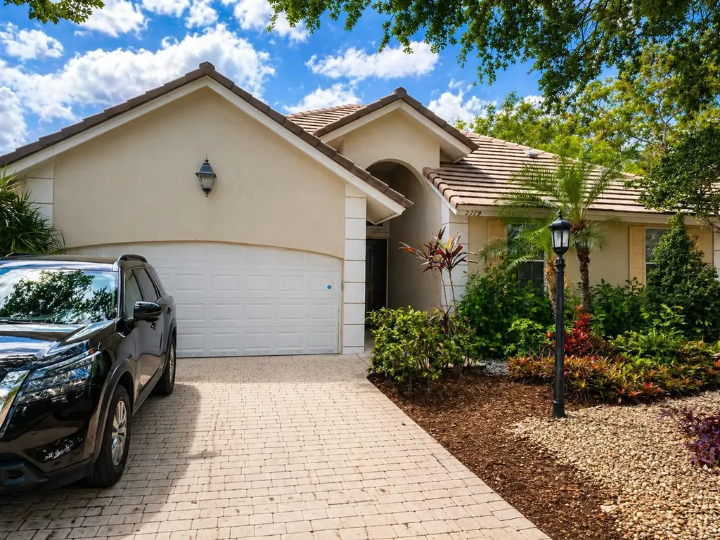 12719 NW 19th Manor Coral Springs FL 33071