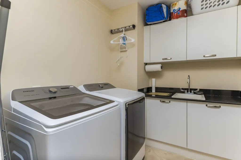 701 SE 21st Avenue Deerfield Beach FL 33441
