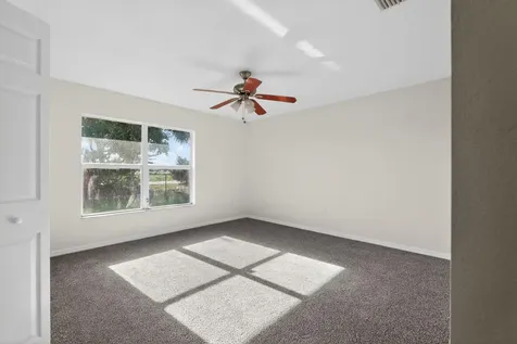 138 Dabou Loop Belle Glade FL 33430