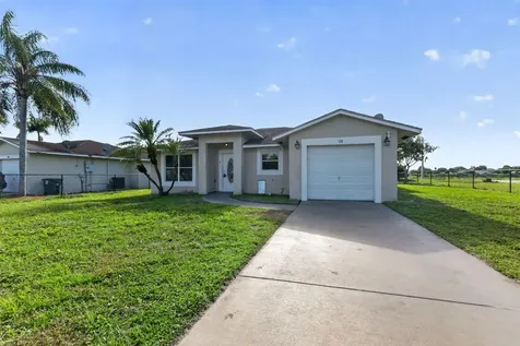 138 Dabou Loop Belle Glade FL 33430