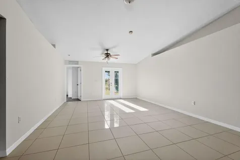 138 Dabou Loop Belle Glade FL 33430