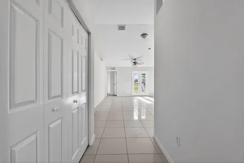 138 Dabou Loop Belle Glade FL 33430