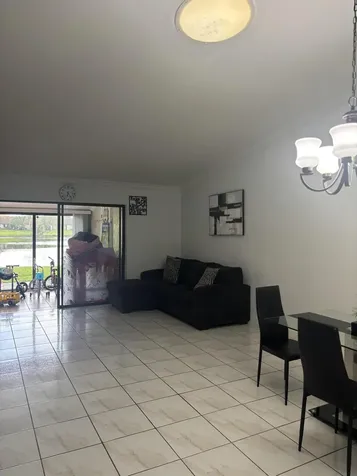 633 Sea Pine Way Greenacres FL 33415
