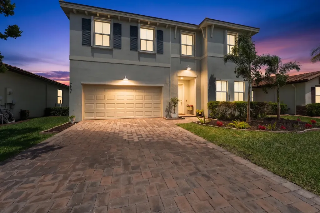 7705 NW Greenbank Circle Port St Lucie FL 34987