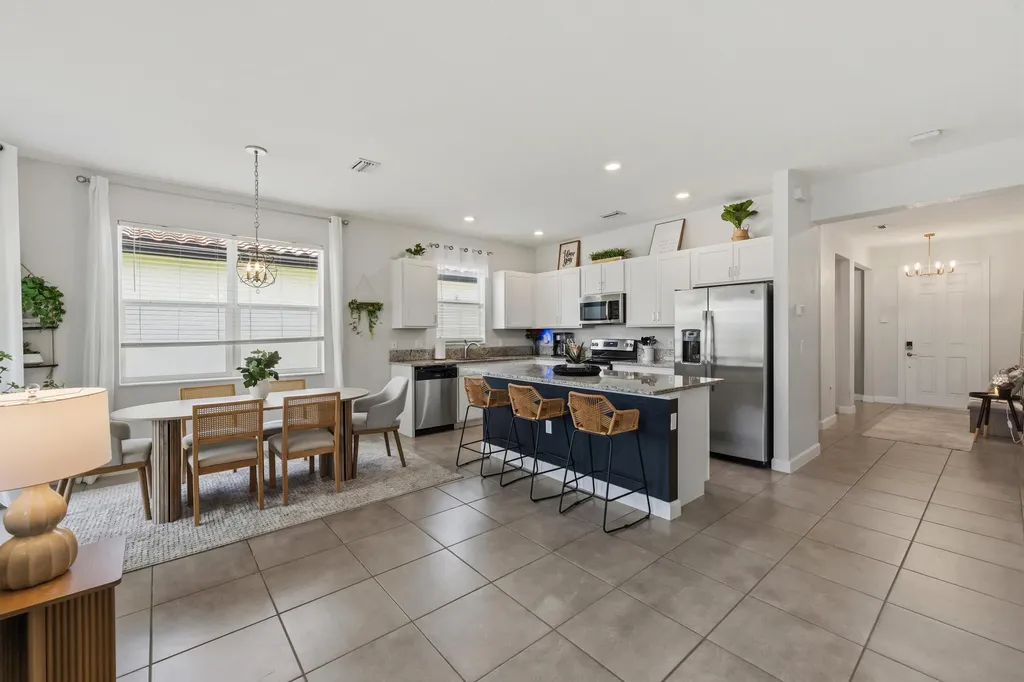 7705 NW Greenbank Circle Port St Lucie FL 34987