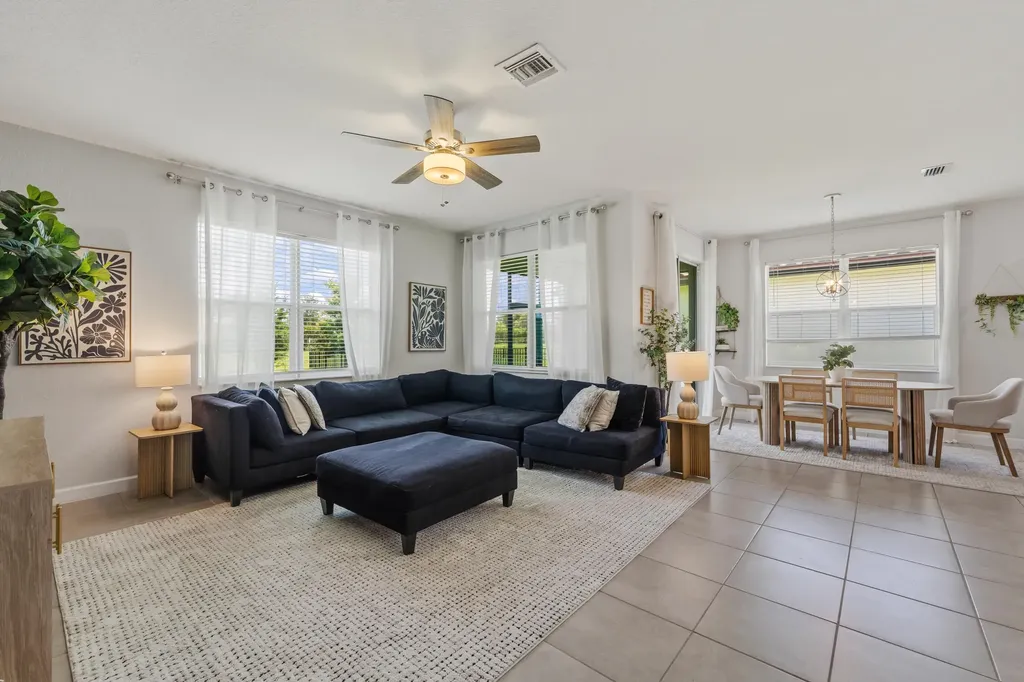 7705 NW Greenbank Circle Port St Lucie FL 34987