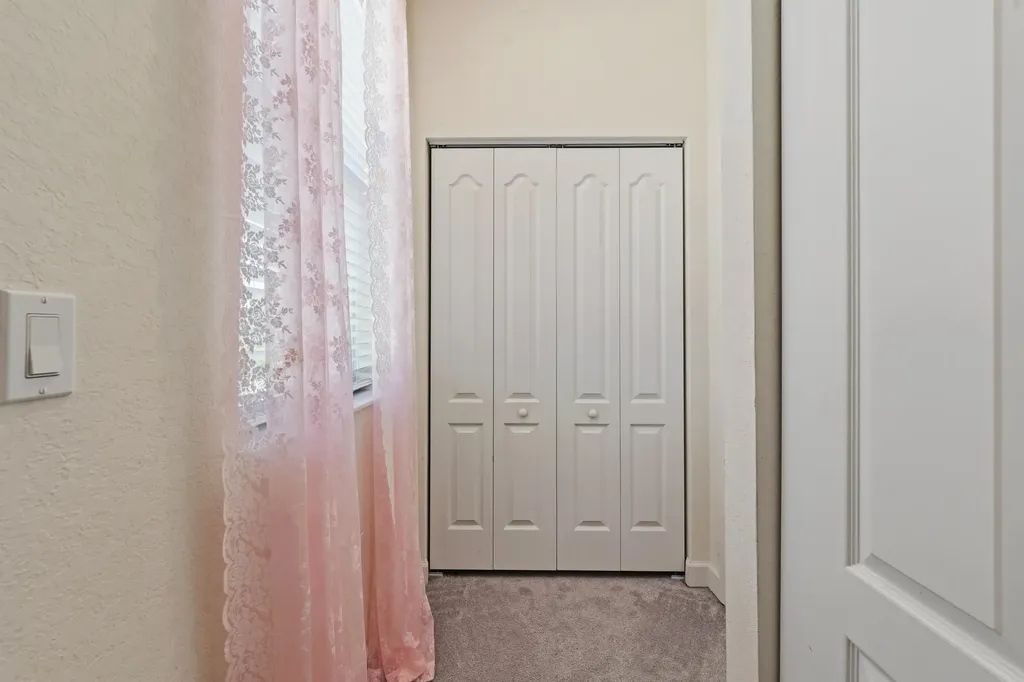 7705 NW Greenbank Circle Port St Lucie FL 34987