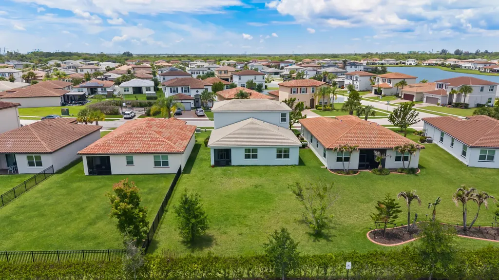 7705 NW Greenbank Circle Port St Lucie FL 34987
