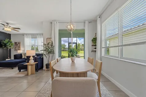 7705 NW Greenbank Circle Port St Lucie FL 34987