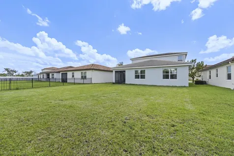7705 NW Greenbank Circle Port St Lucie FL 34987