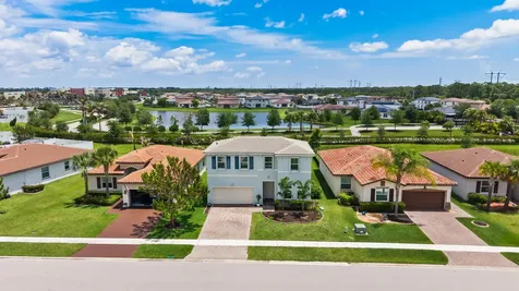 7705 NW Greenbank Circle Port St Lucie FL 34987
