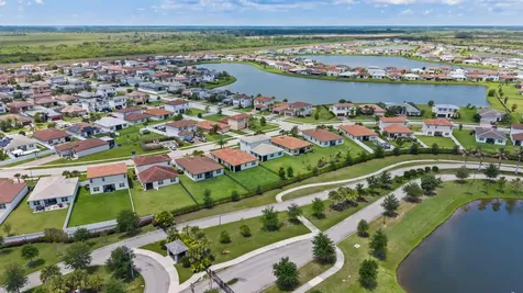 7705 NW Greenbank Circle Port St Lucie FL 34987