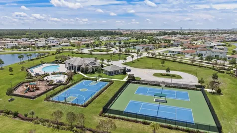 7705 NW Greenbank Circle Port St Lucie FL 34987