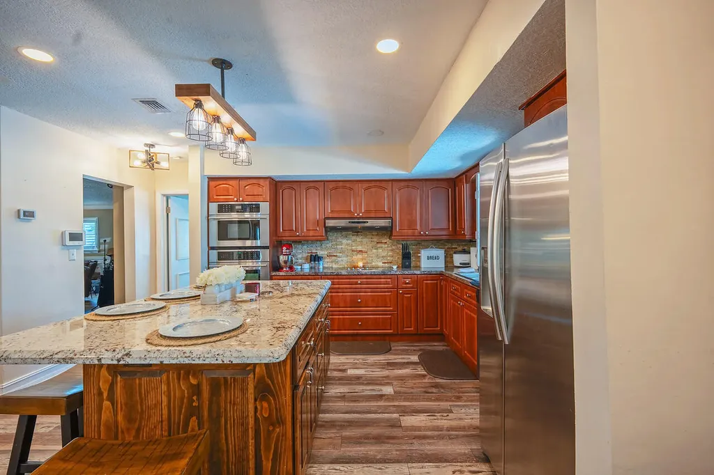 8651 NW 18th Street Pembroke Pines FL 33024