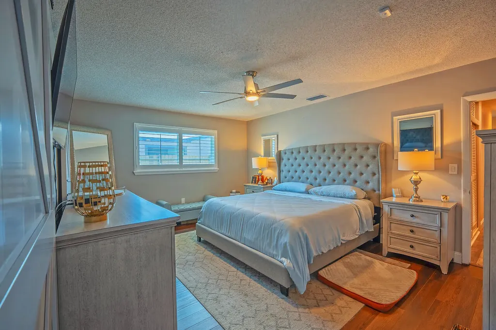 8651 NW 18th Street Pembroke Pines FL 33024