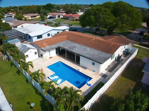 8651 NW 18th Street Pembroke Pines FL 33024