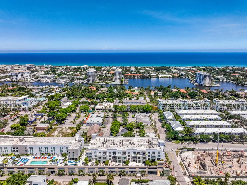 236 SE Fifth Avenue Delray Beach FL 33483
