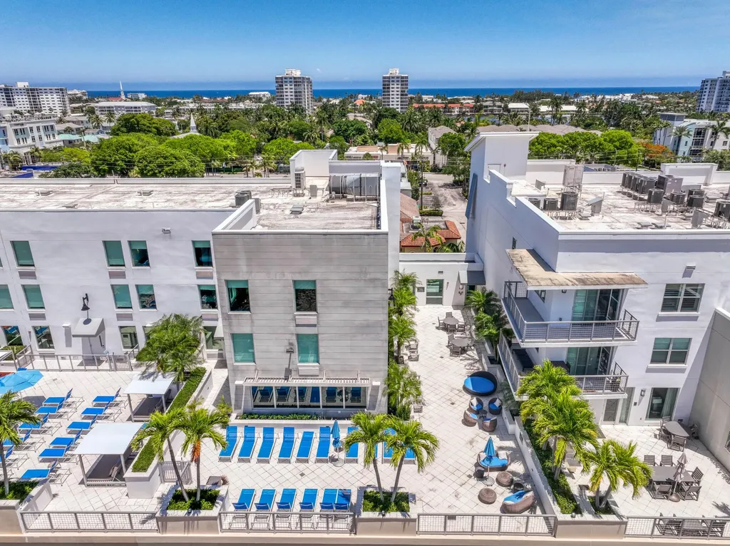 236 SE Fifth Avenue Delray Beach FL 33483