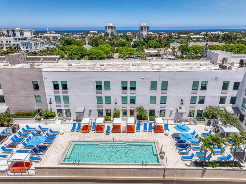 236 SE Fifth Avenue Delray Beach FL 33483